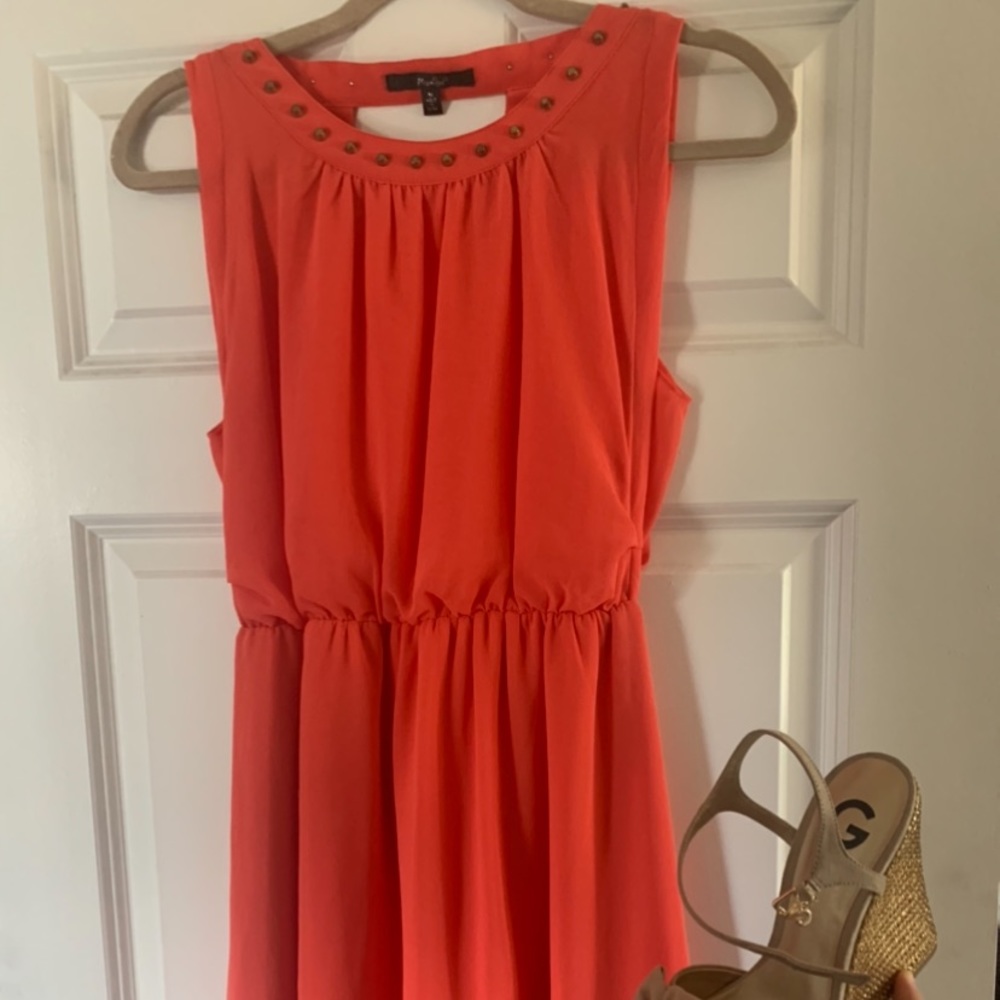 Dress - Picture 6 of 10